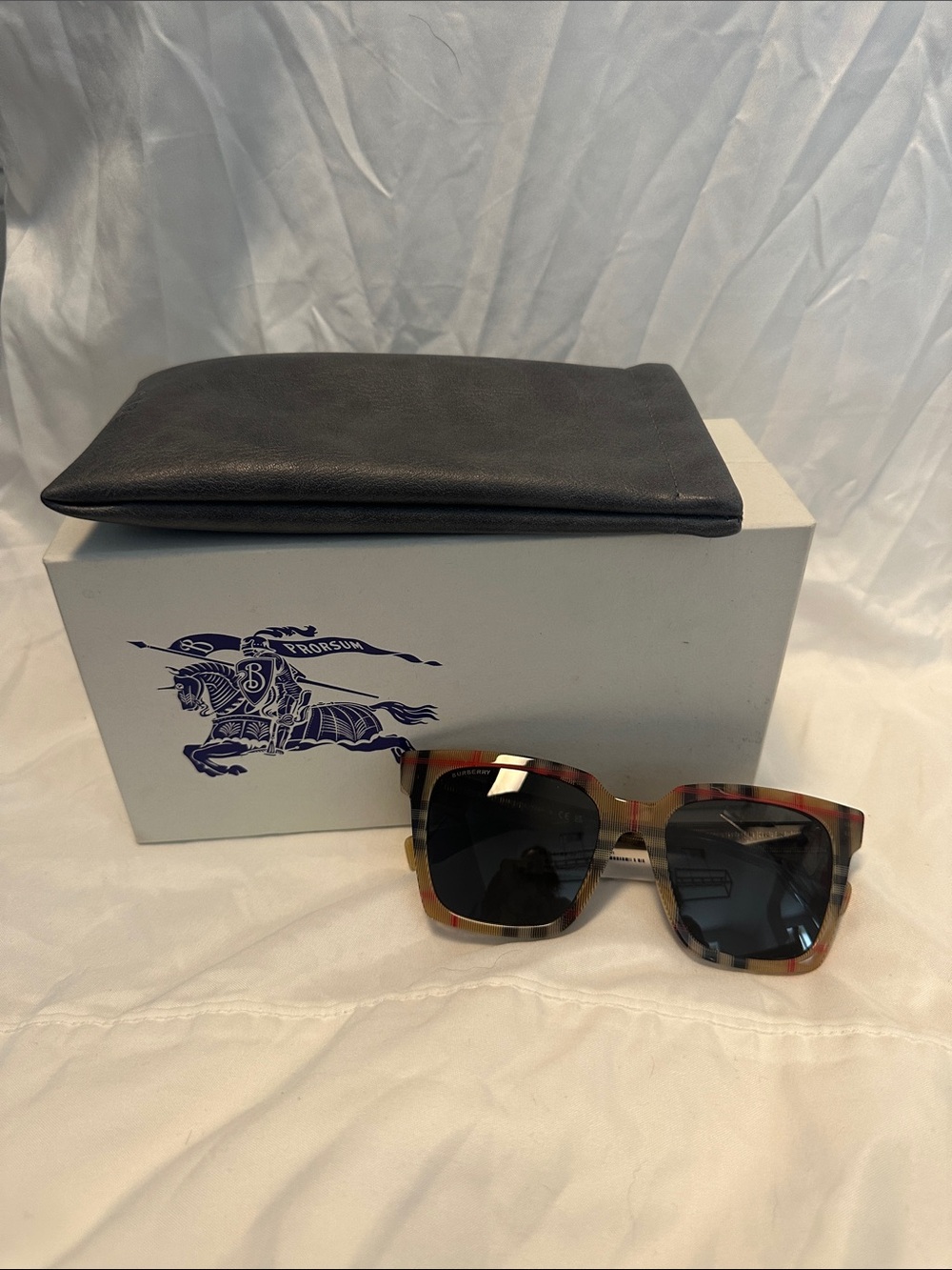 Burberry Signature Plaid Sunglasses - Brown/Black/red NEW with Box